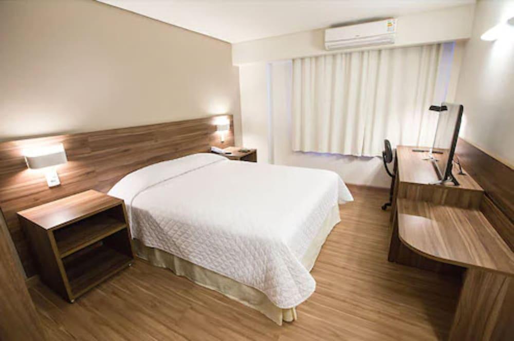 Mogano Business Hotel- Eletroposto Chapeco Exterior photo