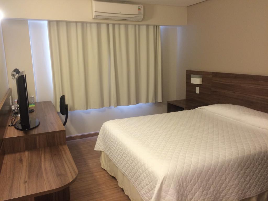 Mogano Business Hotel- Eletroposto Chapeco Exterior photo