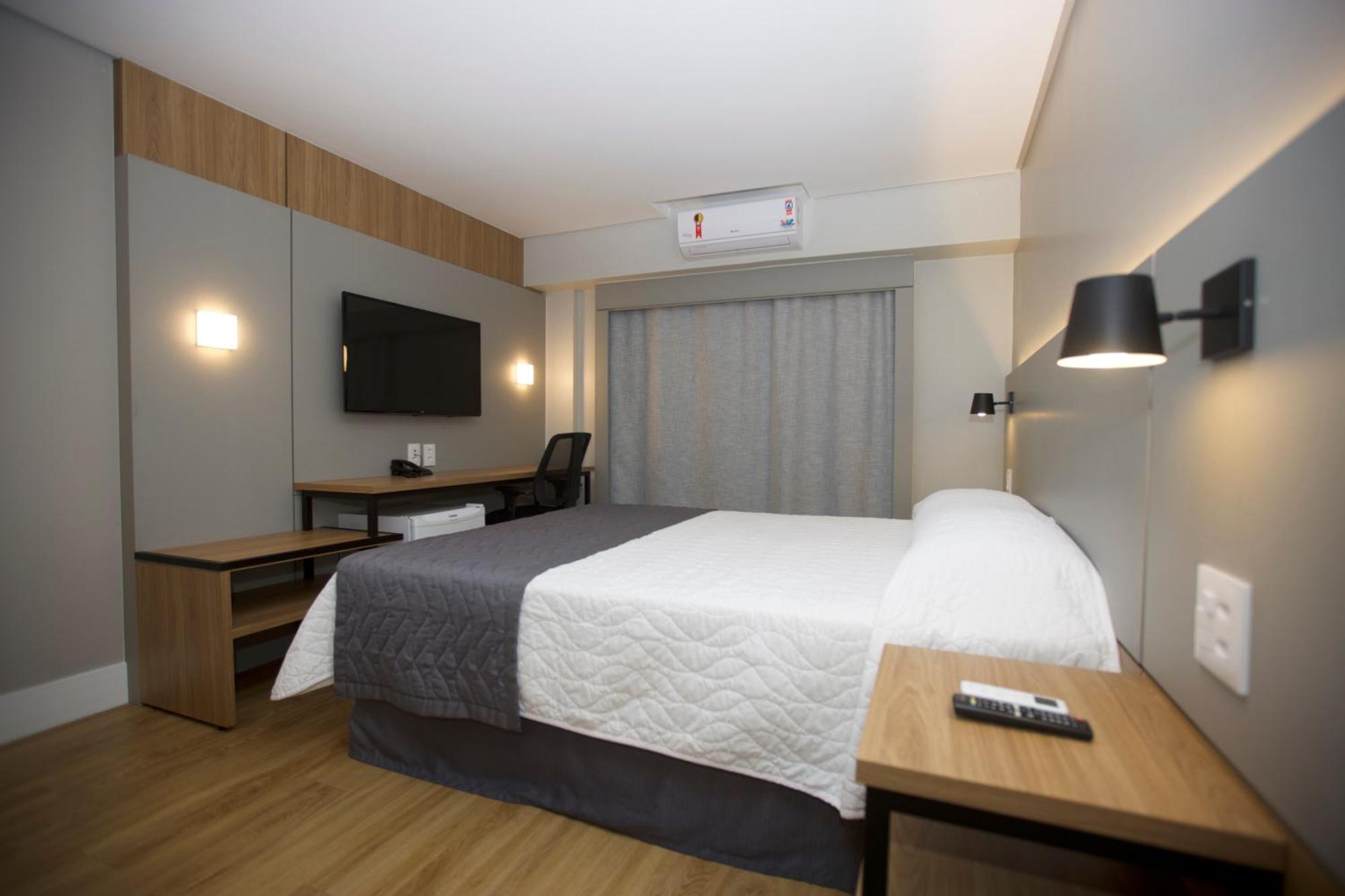 Mogano Business Hotel- Eletroposto Chapeco Exterior photo
